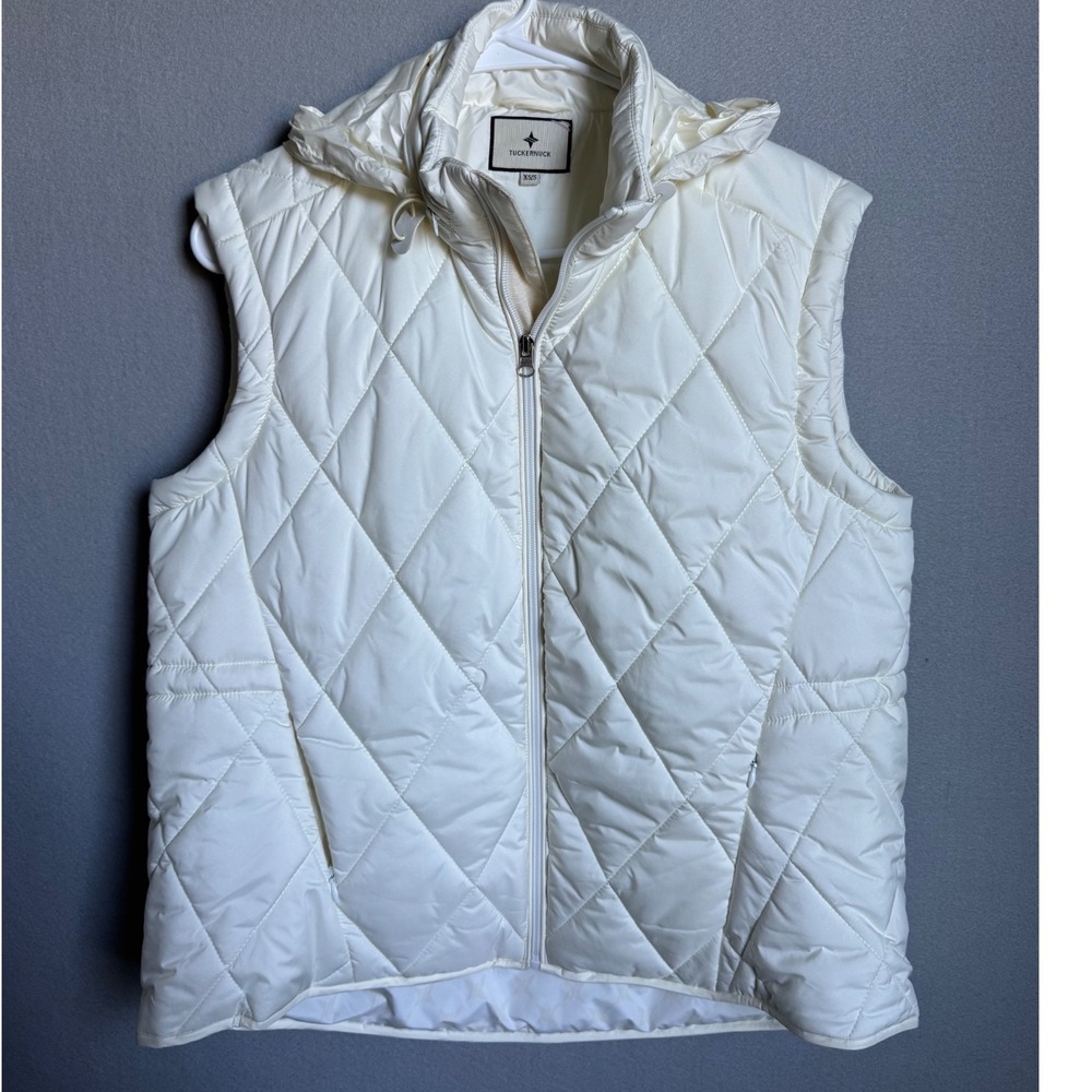 Tuckernuck Quilted Vest Women XS/S Ivory Packable Hood Cinch Back Puffer Active